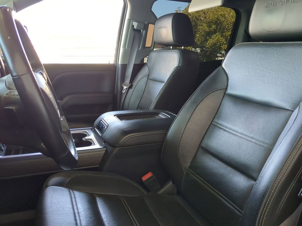 Used 2017 GMC Sierra 2500 Denali w/ Duramax Plus Package image 6