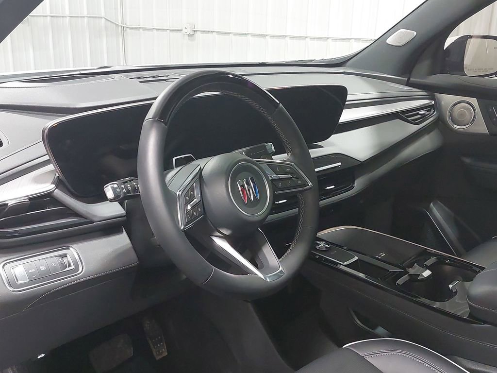 Used 2025 Buick Enclave Avenir w/ Super Cruise Package image 18