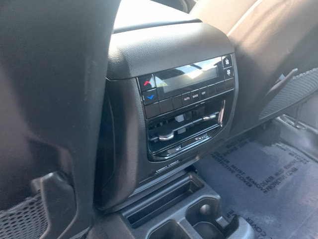Used 2024 Jeep Grand Cherokee L Laredo AWD/4WD image 20