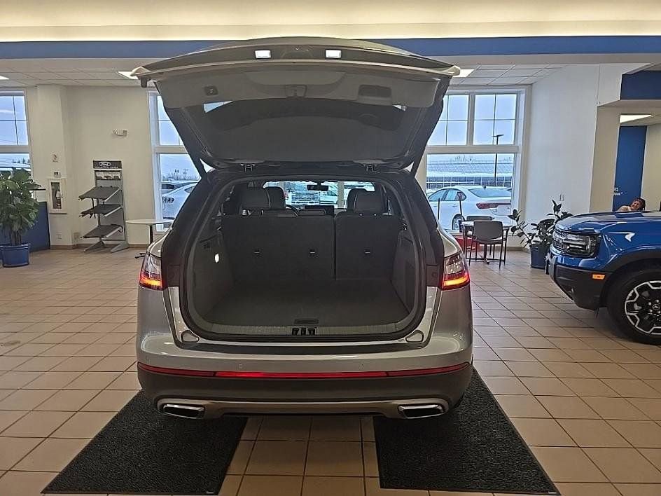 Used 2022 Lincoln Nautilus Reserve w/ Equipment Group 201A image 31