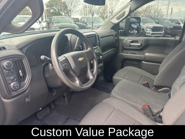 Used 2022 Chevrolet Silverado 2500 Custom w/ Custom Value Package image 7