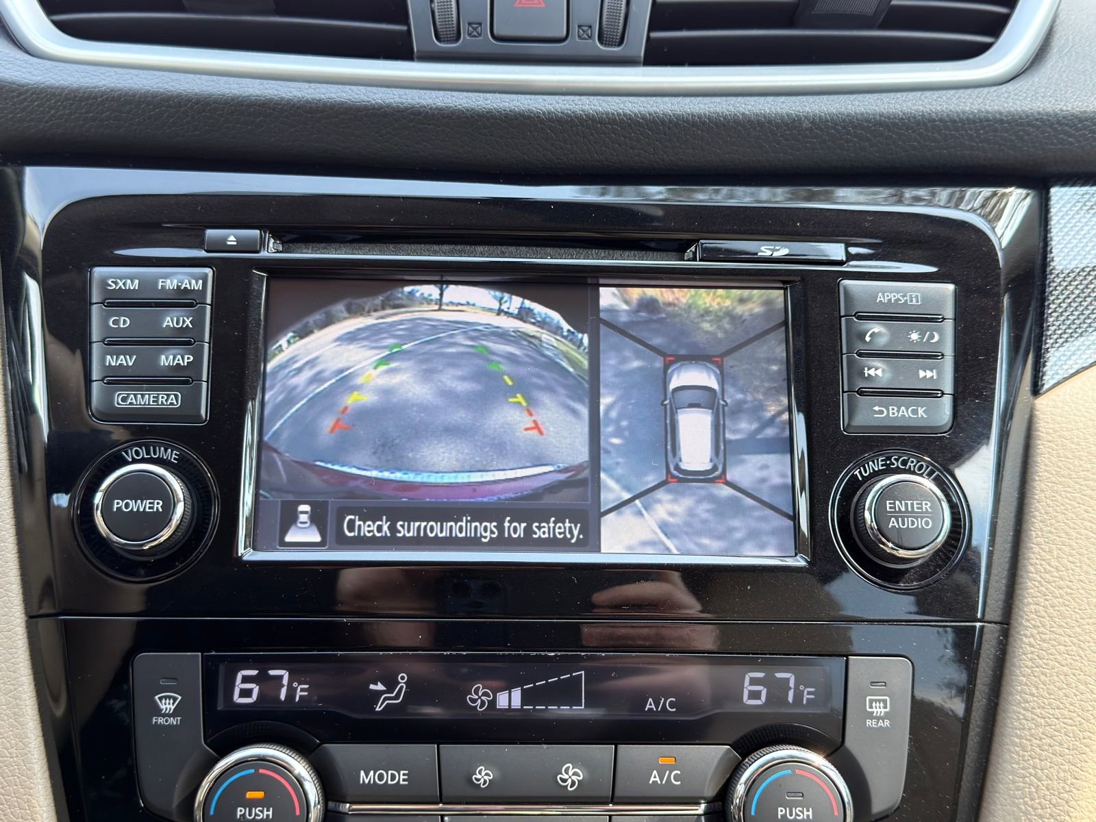 Used 2015 Nissan Rogue SL image 4