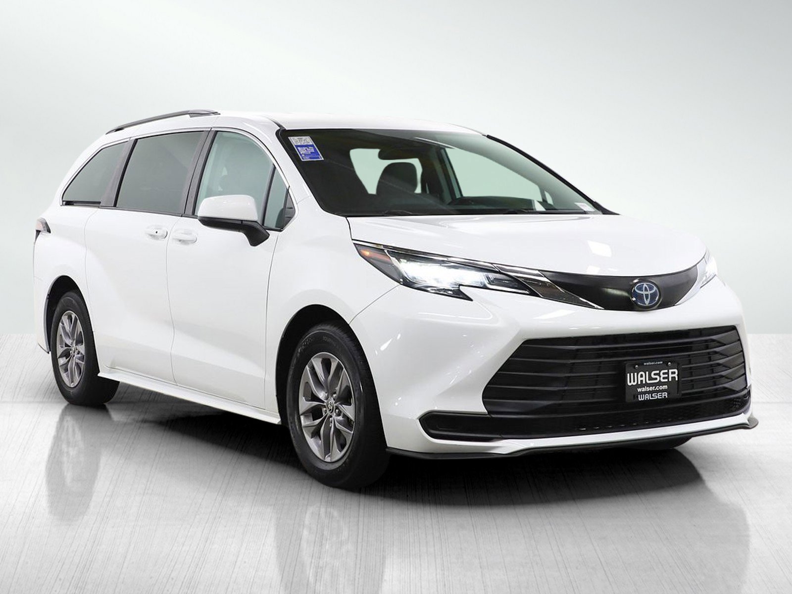 Used 2022 Toyota Sienna LE FWD image 7