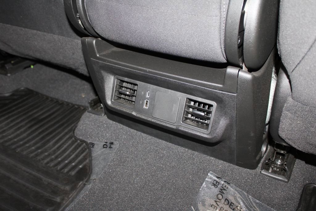 Used 2024 Chevrolet Silverado 1500 Custom image 32