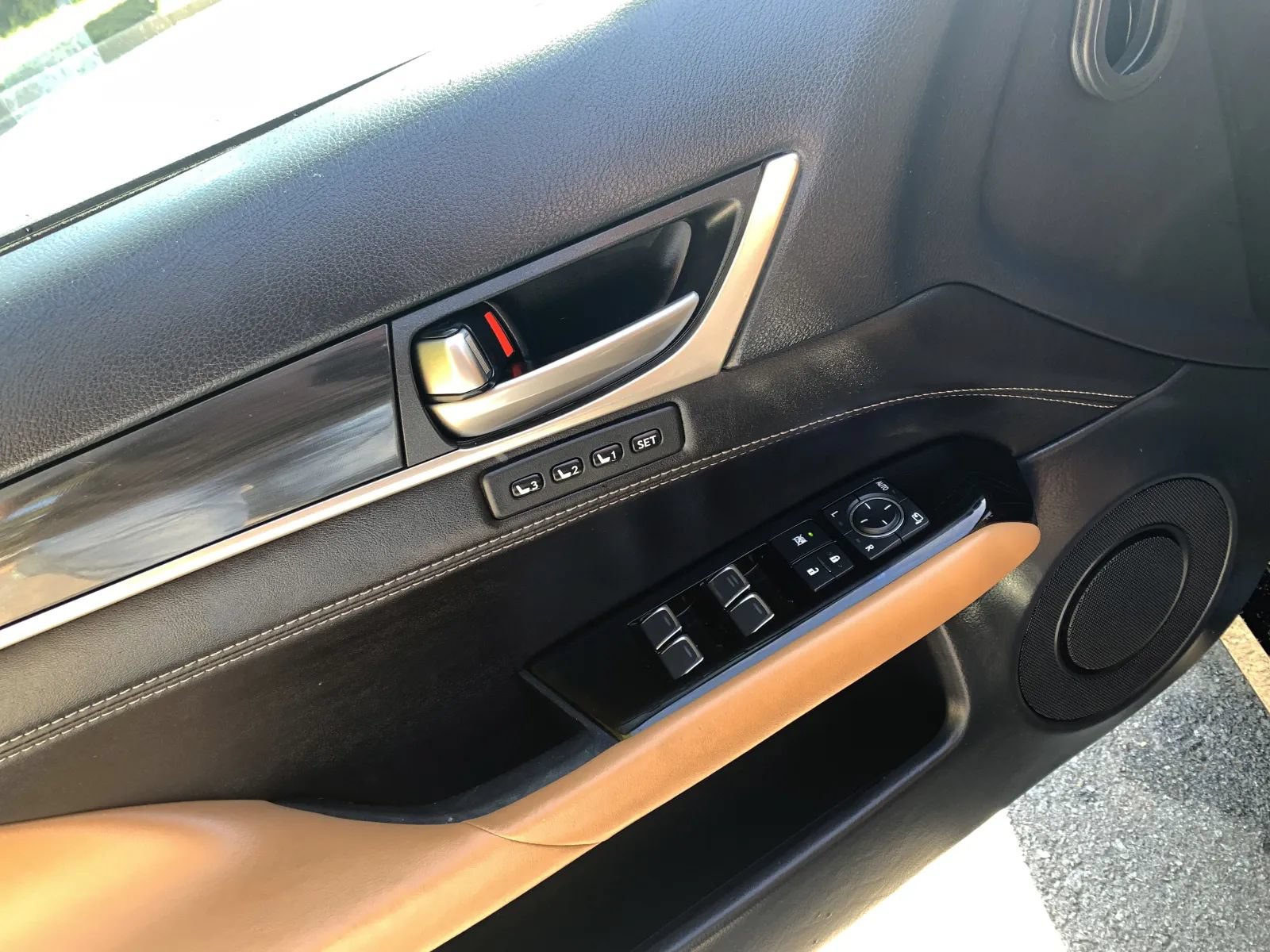 Used 2017 Lexus GS 200t RWD image 25