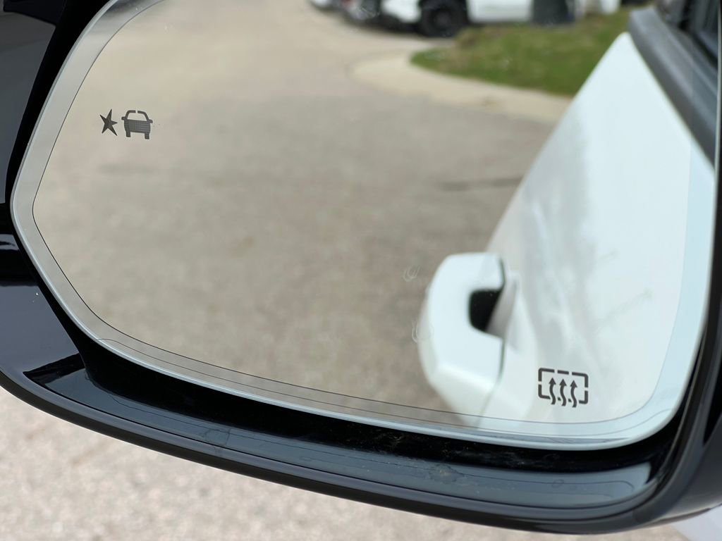 Certified 2025 Chevrolet Blazer EV RS w/ Super Cruise Package image 36