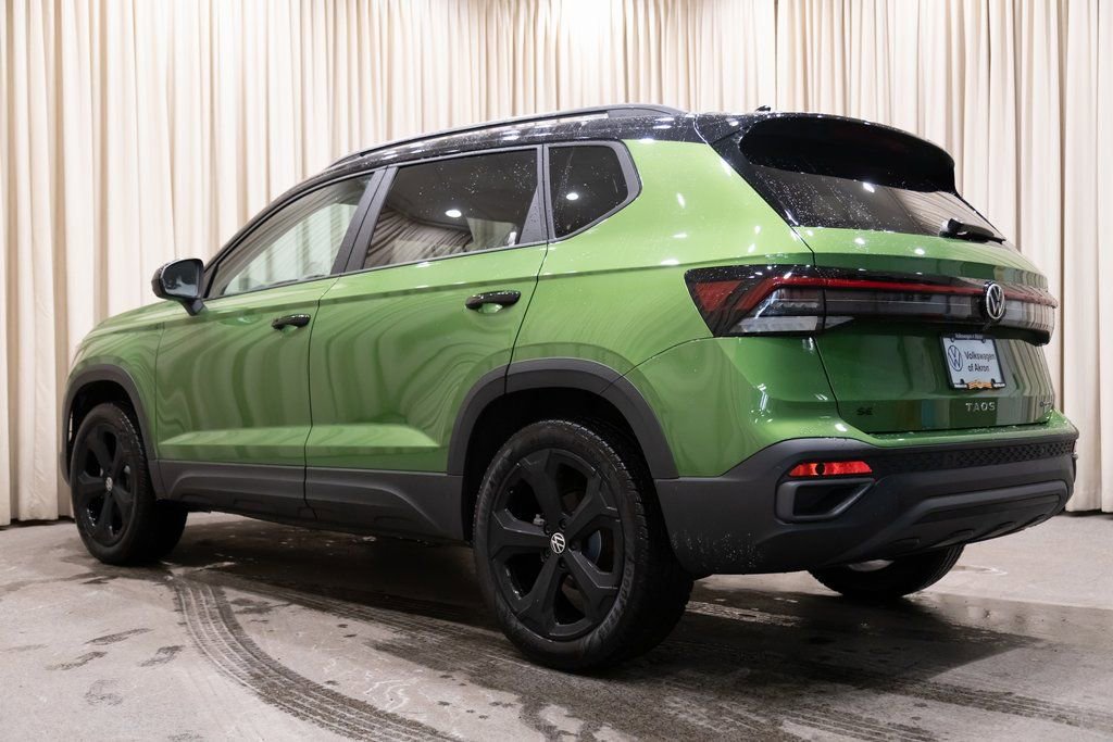 New 2026 Volkswagen Taos SE AWD/4WD image 5