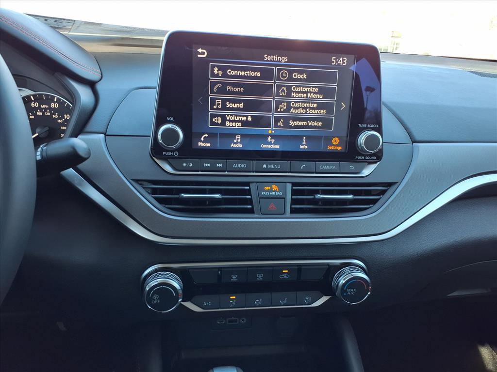 New 2025 Nissan Altima 2.5 SR image 15