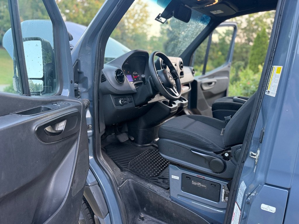 Used 2019 Mercedes-Benz Sprinter 170 image 10