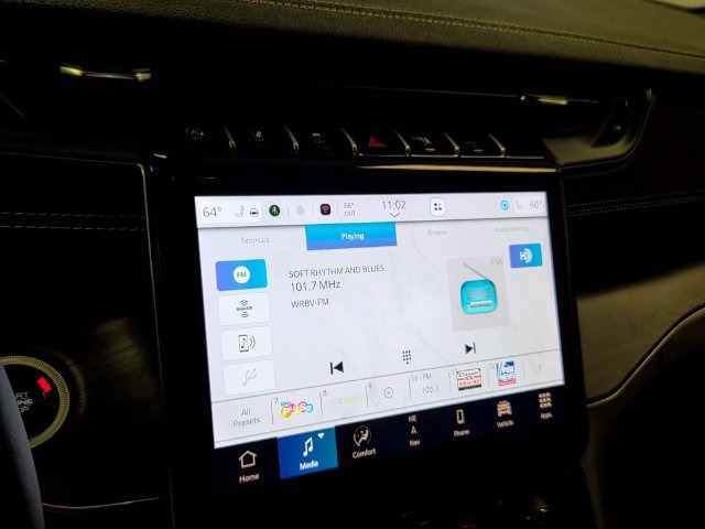 Used 2025 Jeep Grand Cherokee Limited RWD image 21