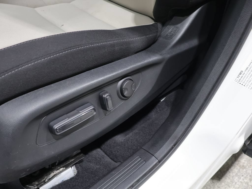 Used 2024 Honda CR-V EX image 12
