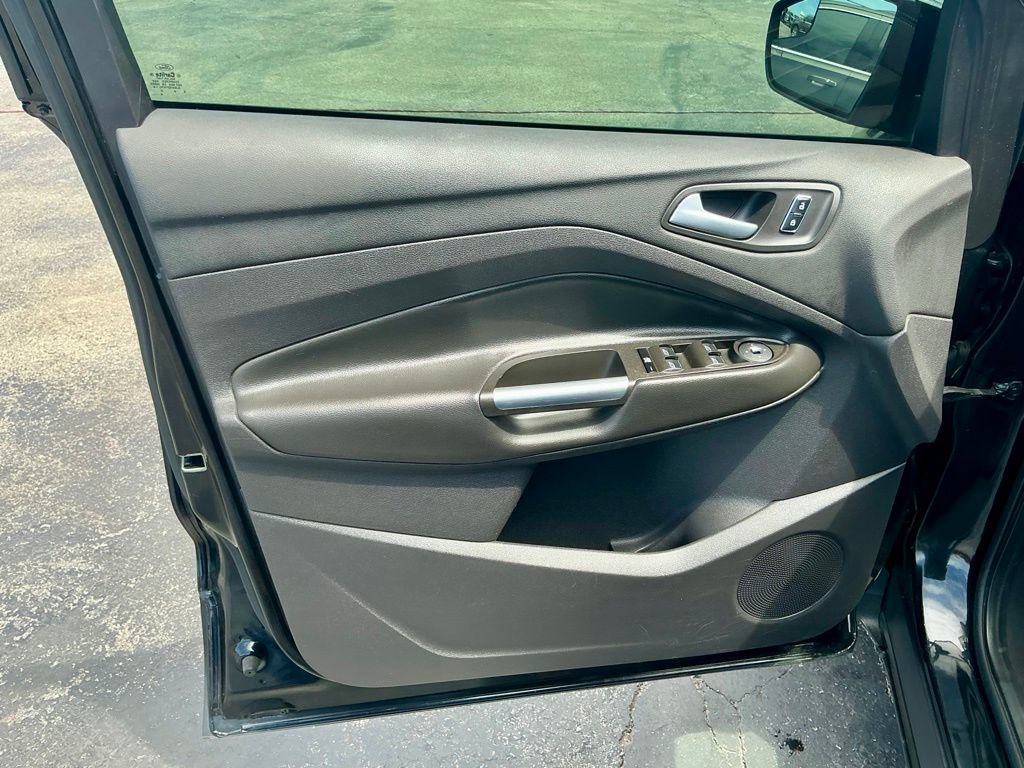 Used 2014 Ford Escape SE w/ Equipment Group 201A FWD image 21