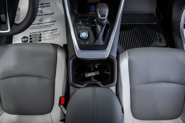 New 2025 Toyota RAV4 Limited image 26