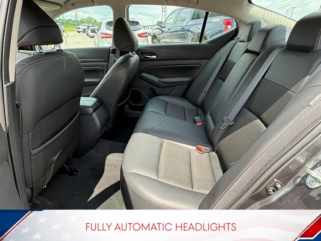 Used 2019 Nissan Altima 2.5 SR FWD image 9