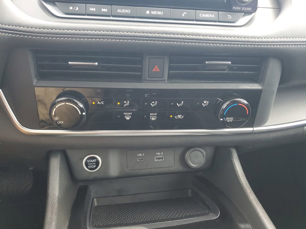 Used 2023 Nissan Rogue S image 23