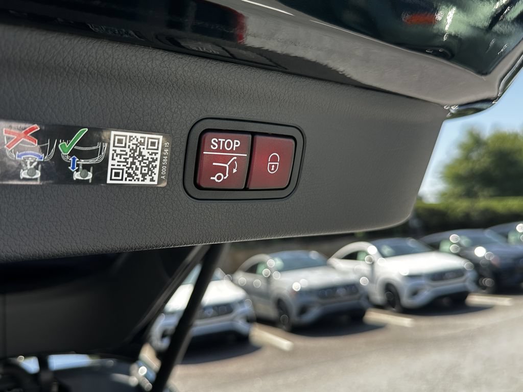 Certified 2023 Mercedes-Benz EQE 500 4MATIC SUV w/ Pinnacle Trim Package image 22