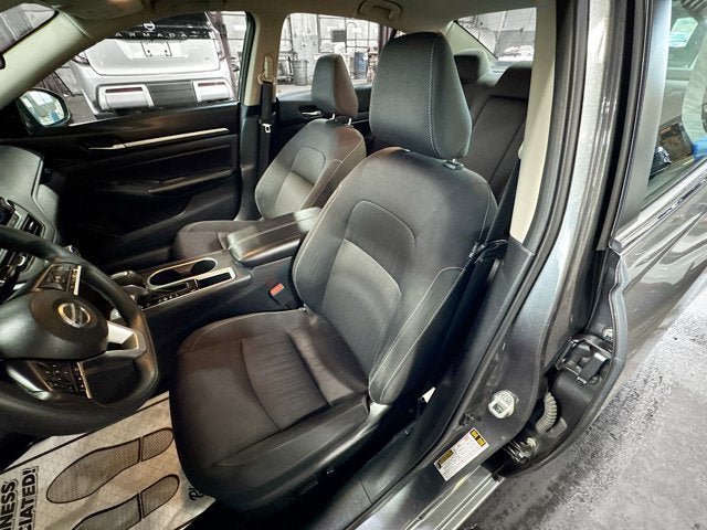 Used 2022 Nissan Altima 2.5 SV FWD image 16