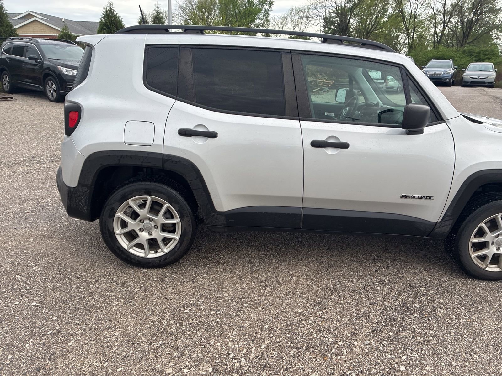 Used 2019 Jeep Renegade Sport w/ Sport Appearance Group image 13