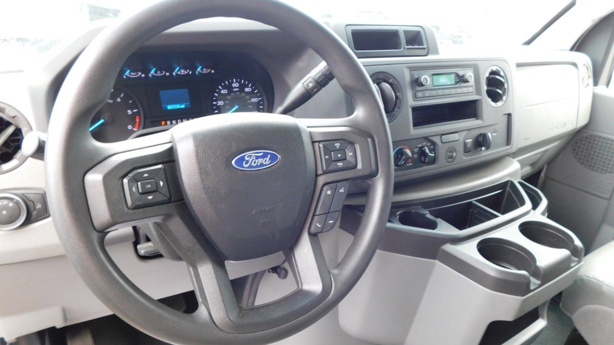 Used 2023 Ford E-450 and Econoline 450 Super Duty w/ Power Windows & Locks Group image 10