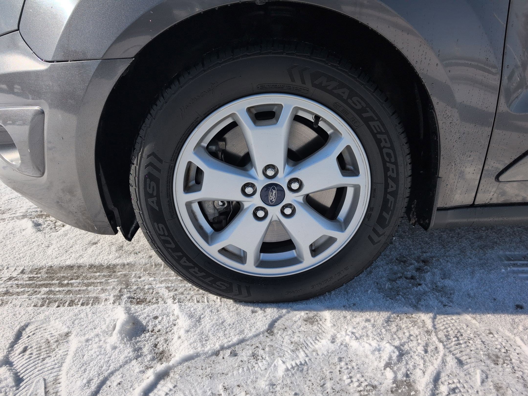 Used 2015 Ford Transit Connect XLT image 12