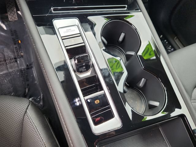 Certified 2025 Volkswagen Atlas SE AWD/4WD image 19