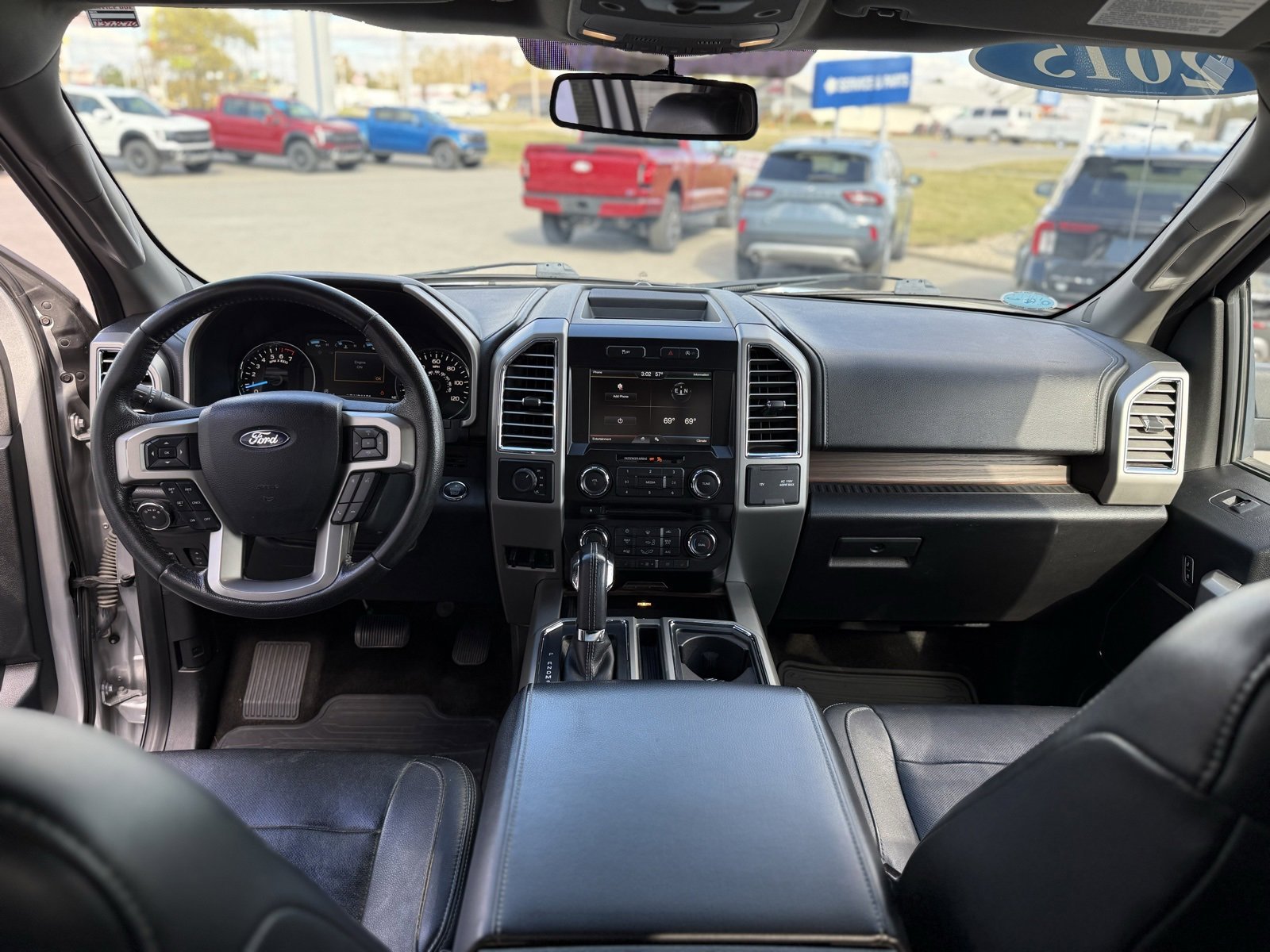 Used 2015 Ford F150 Lariat w/ Equipment Group 501A Mid image 11