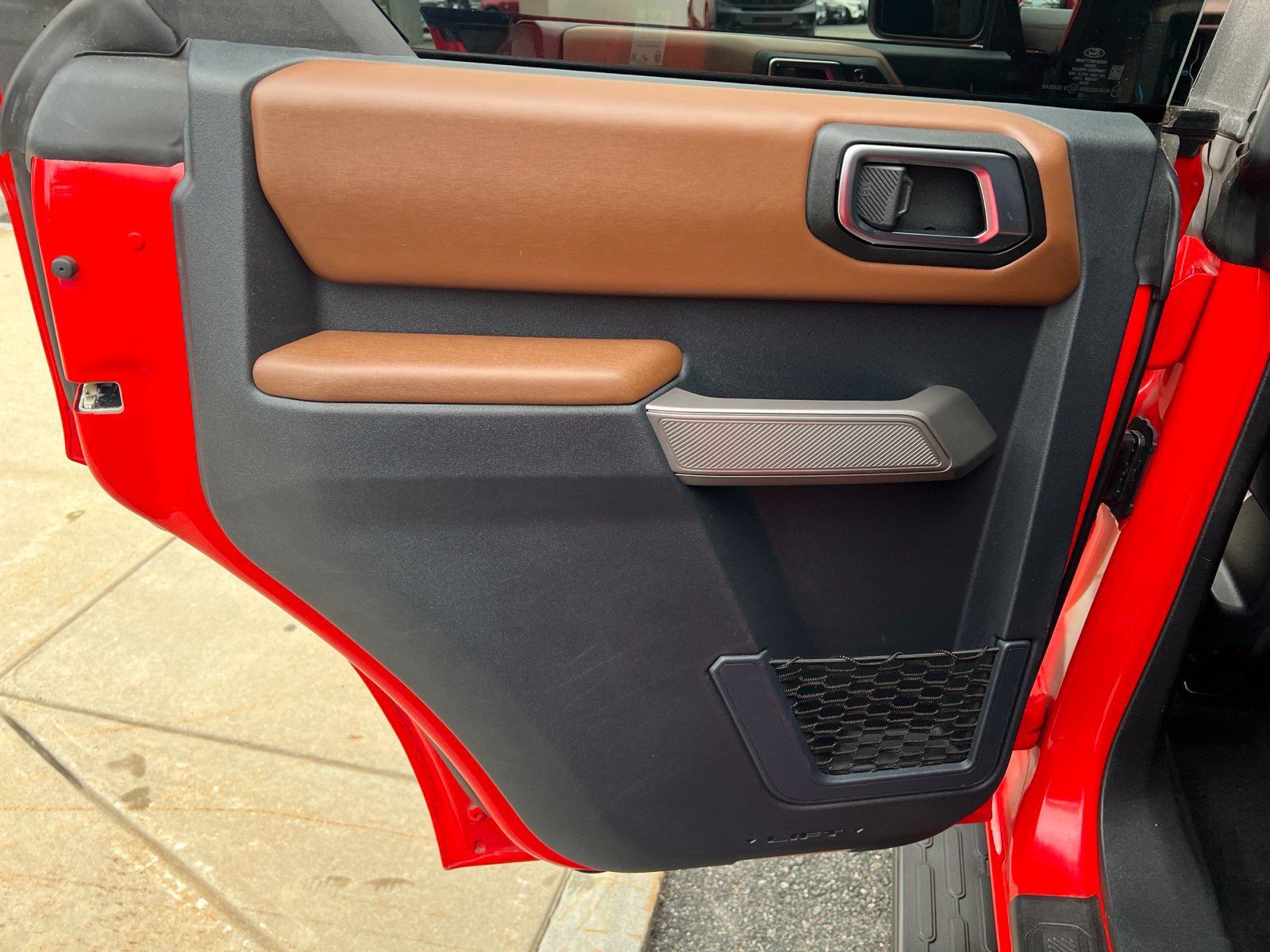 Certified 2023 Ford Bronco Outer Banks w/ Sasquatch Package AWD/4WD image 13