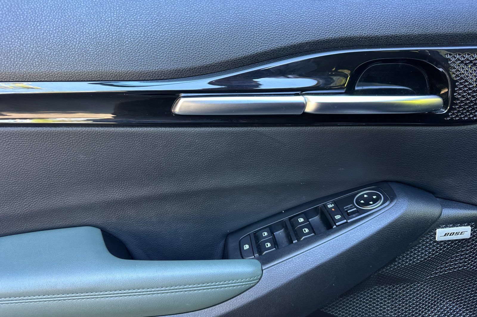 Used 2024 Kia Seltos SX w/ SX Sunroof Package AWD/4WD image 11
