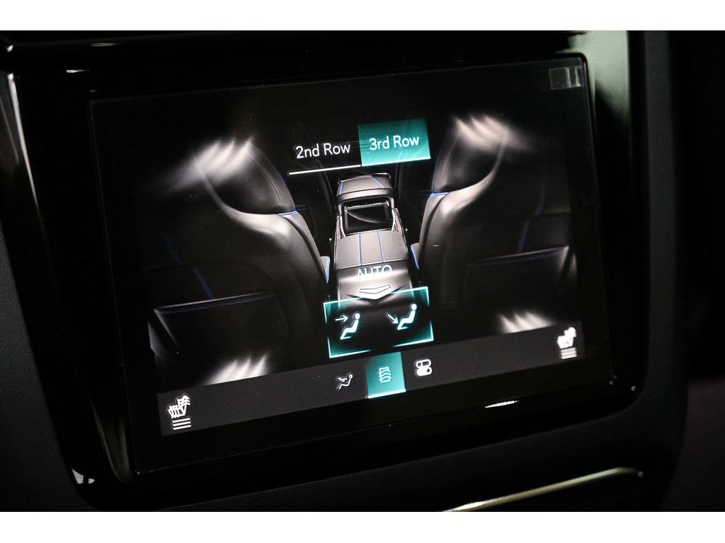 New 2025 Cadillac Escalade IQ Luxury 2 image 22