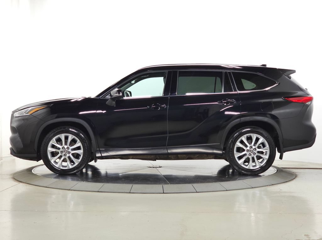 Used 2023 Toyota Highlander Limited AWD/4WD image 4