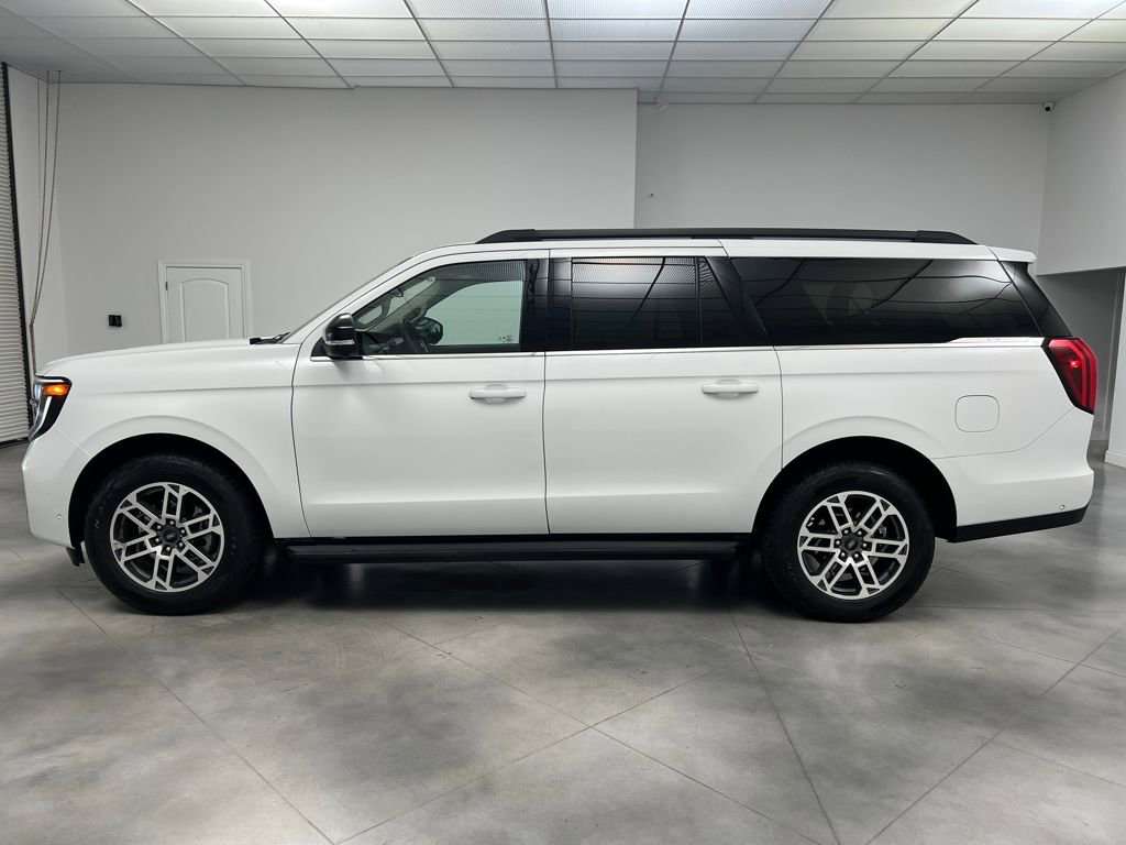 Used 2025 Ford Expedition Max Active image 4
