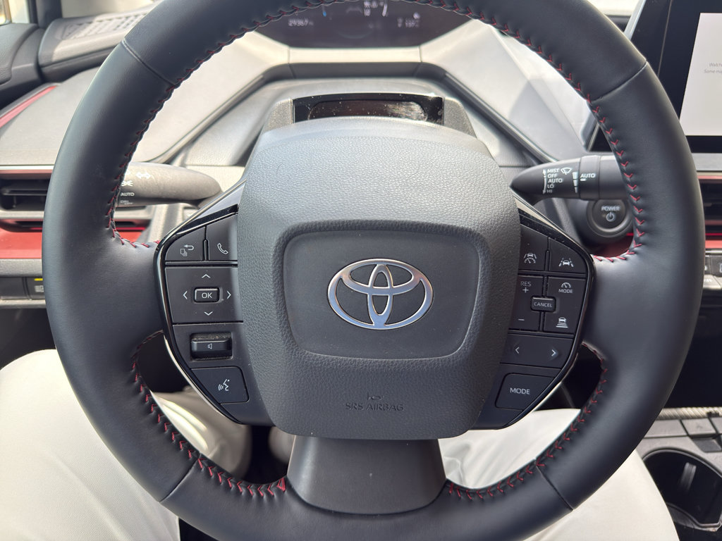 Used 2023 Toyota Prius Prime FWD image 13