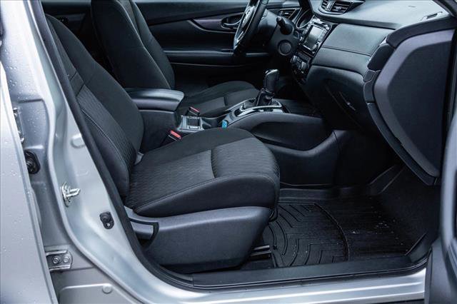 Used 2020 Nissan Rogue SV AWD/4WD image 28