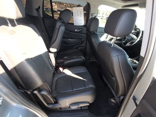 Used 2023 GMC Acadia SLT w/ Technology Package FWD image 30