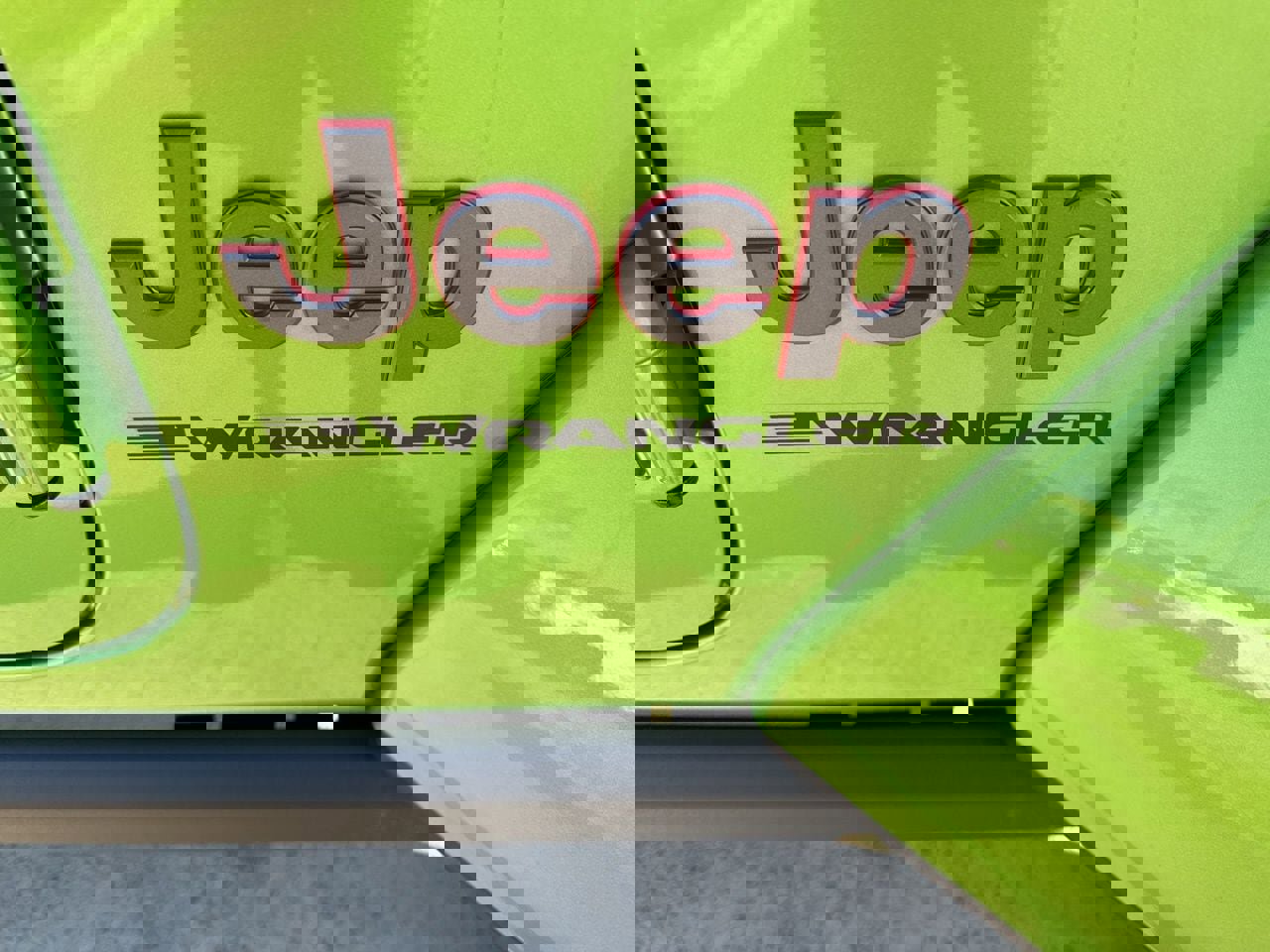 Used 2025 Jeep Wrangler Unlimited Rubicon image 17