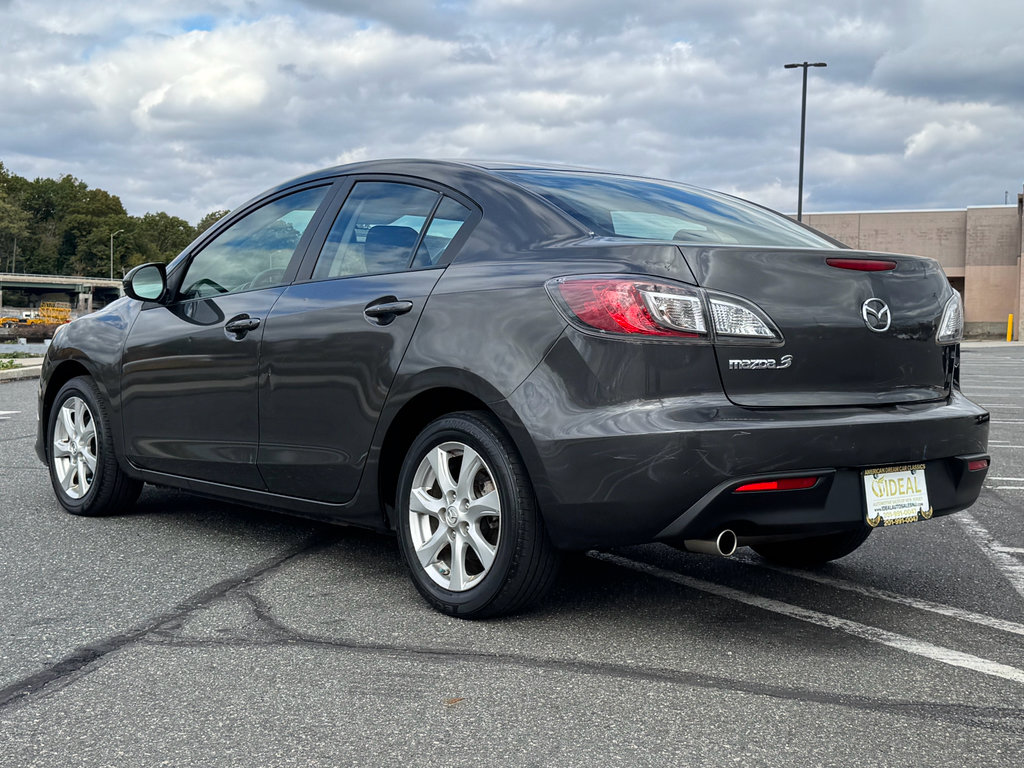 Used 2010 MAZDA MAZDA3 i Touring image 4