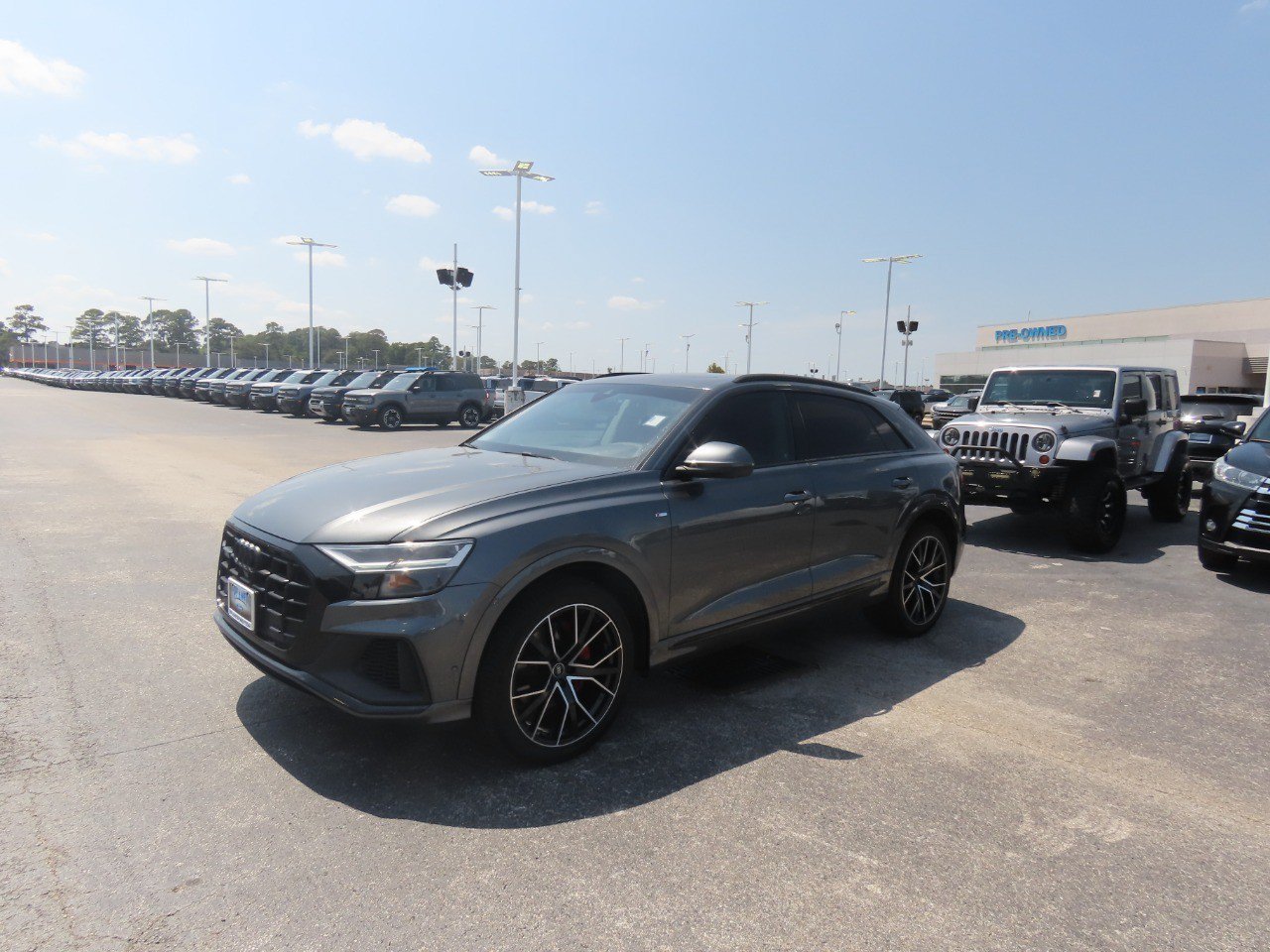 Used 2021 Audi Q8 Premium Plus AWD/4WD image 2