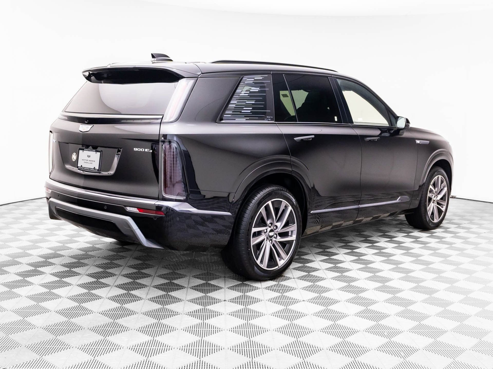New 2026 Cadillac Vistiq Luxury AWD/4WD image 6