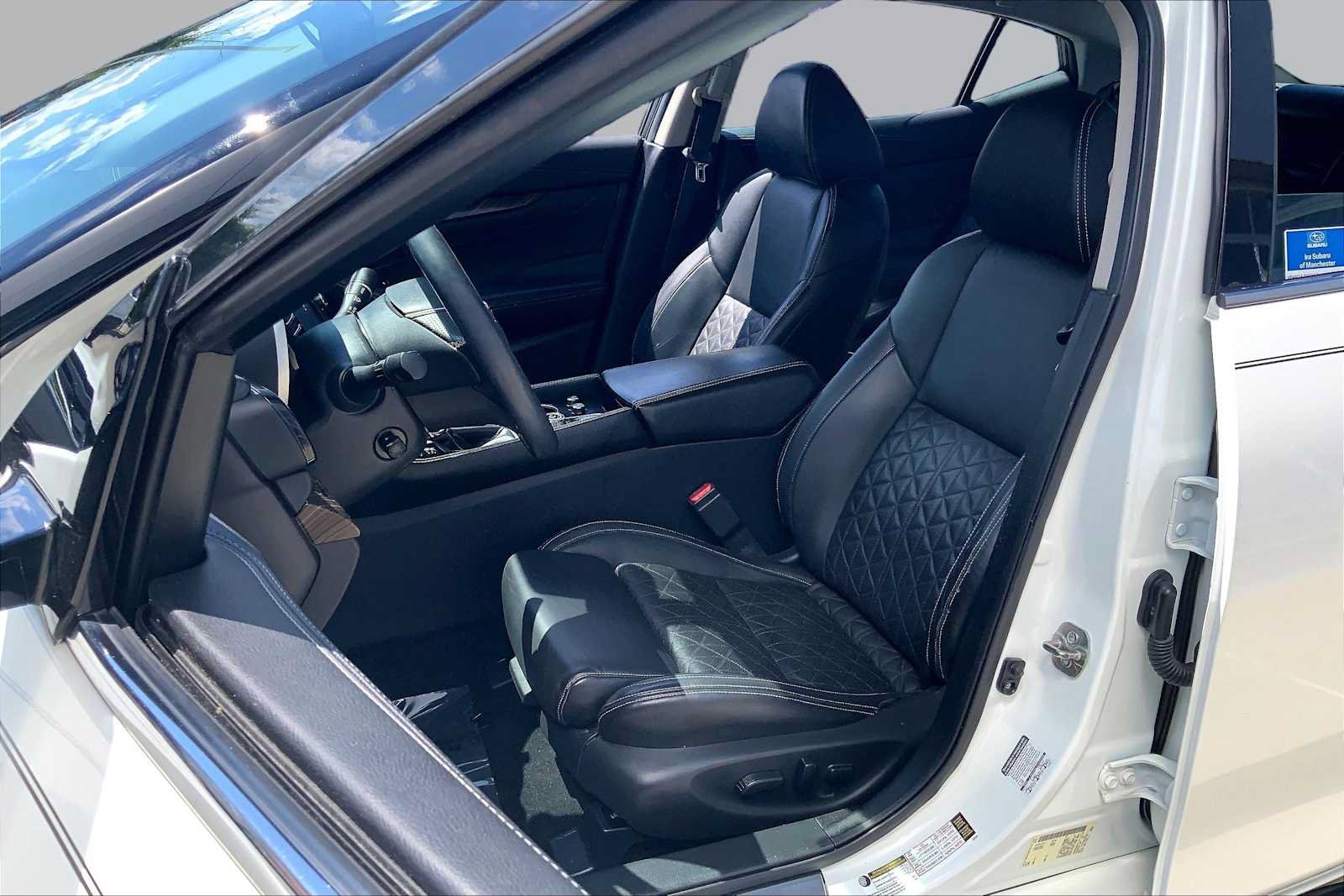 Used 2016 Nissan Maxima Platinum FWD image 5