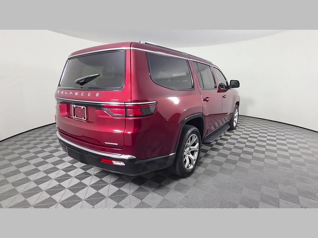 Used 2022 Jeep Wagoneer Series II AWD/4WD image 38