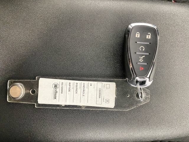 Used 2024 Chevrolet Equinox LT AWD/4WD image 30