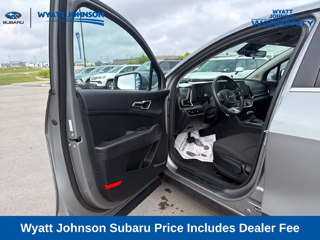 Used 2024 Kia Sportage LX FWD image 18