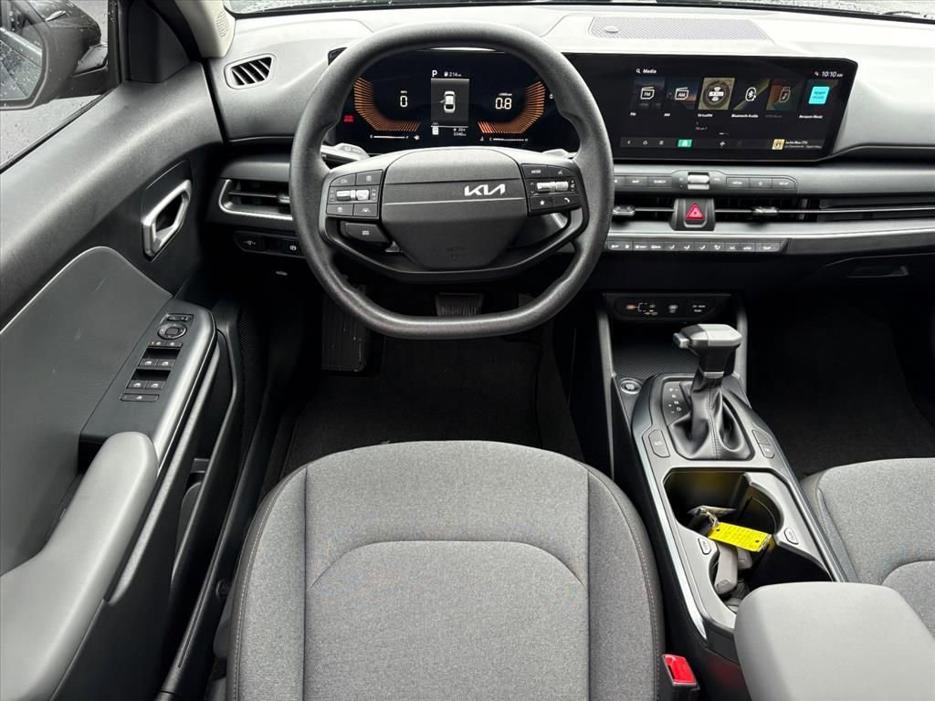 Used 2025 Kia K4 LXS image 19