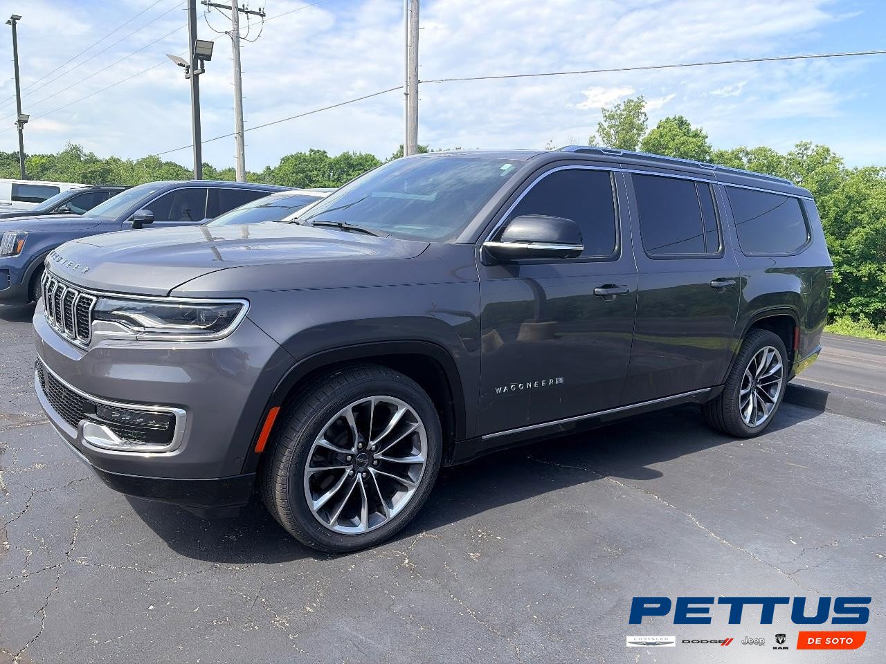 Used 2023 Jeep Wagoneer L Series III w/ Premium Group I