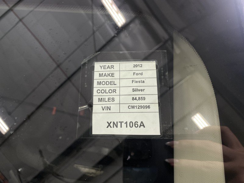 Used 2012 Ford Fiesta SE FWD image 31