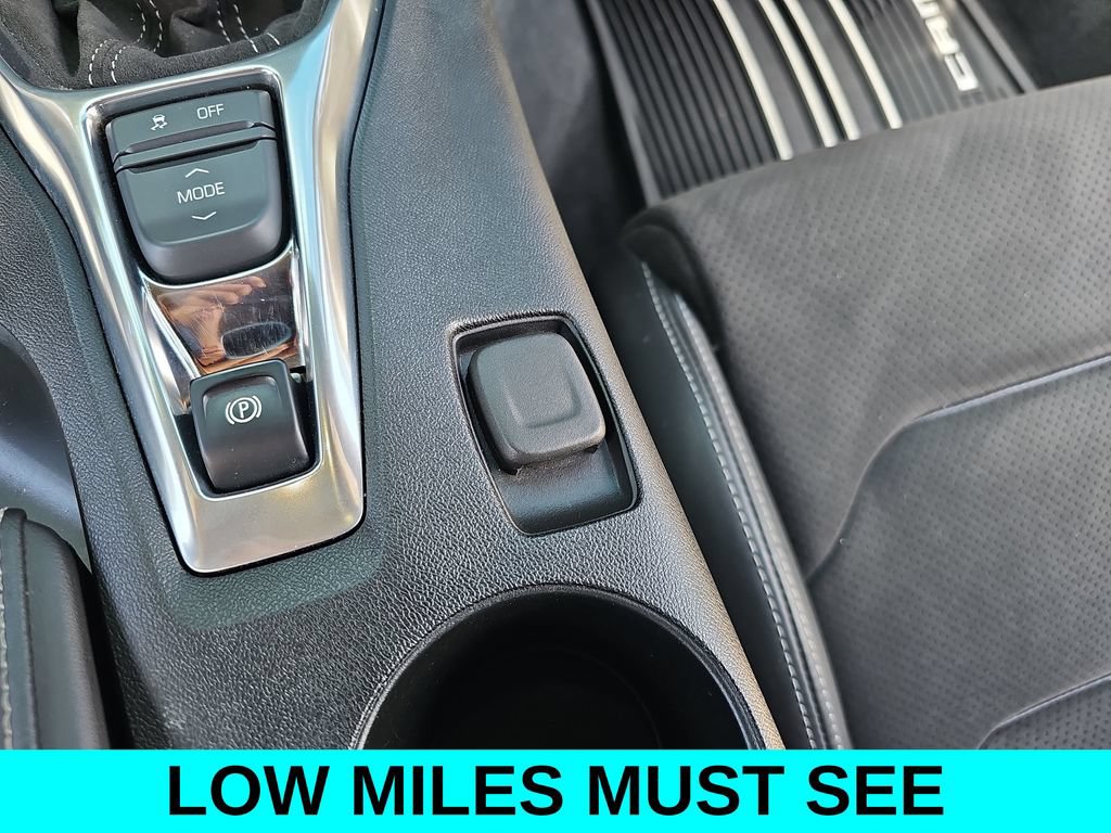 Used 2019 Chevrolet Camaro SS RWD image 24