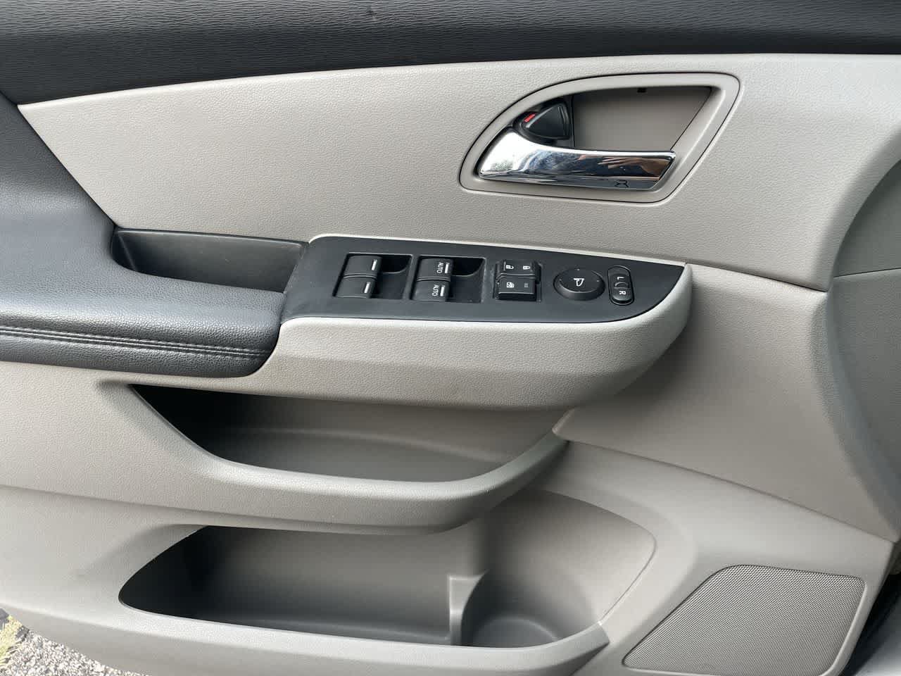 Used 2016 Honda Odyssey SE image 29