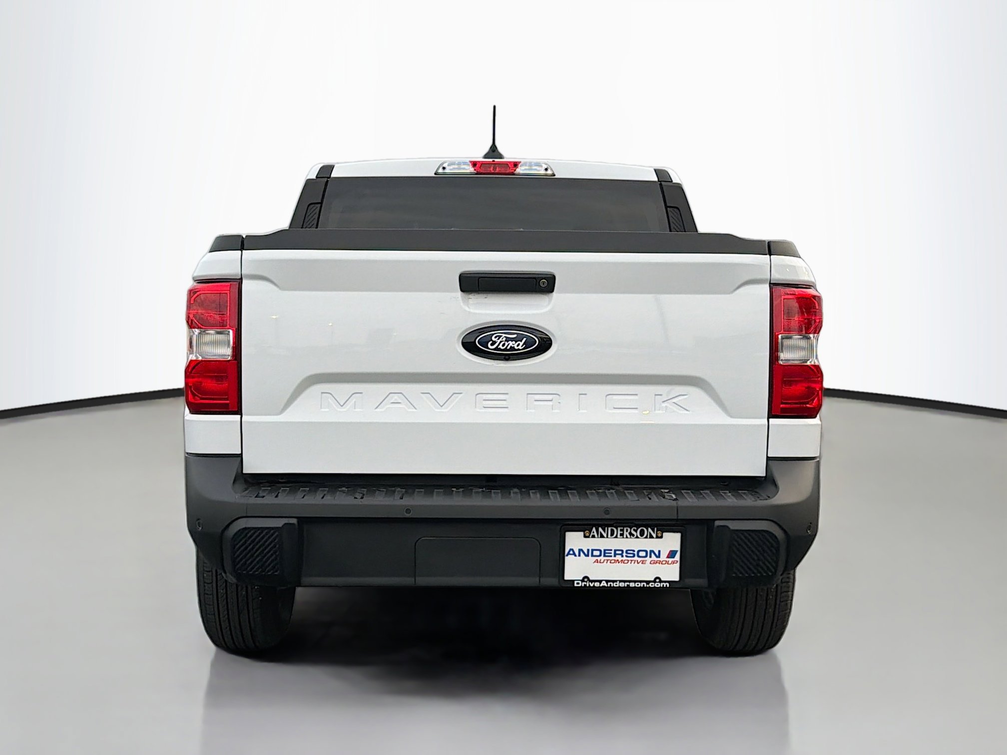 Used 2025 Ford Maverick XL w/ Equipment Group 102A AWD/4WD image 17