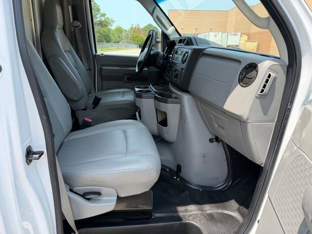 Used 2018 Ford E-350 and Econoline 350 Super Duty w/ Power Windows & Locks Group RWD image 10