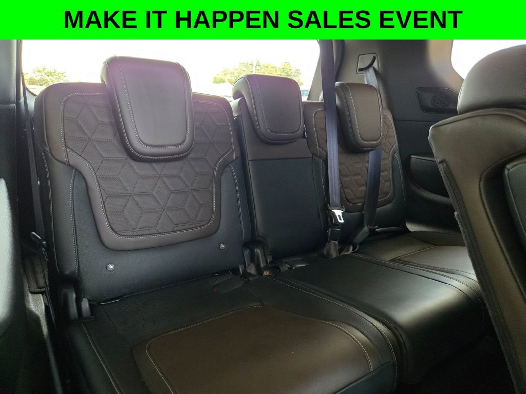 Used 2025 Nissan Armada Platinum Reserve AWD/4WD image 28